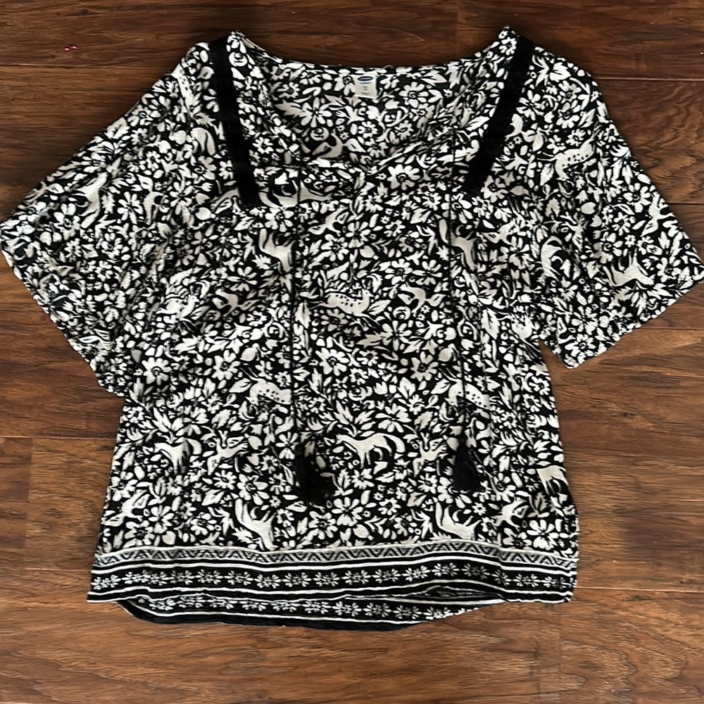 Old Navy floral blouse